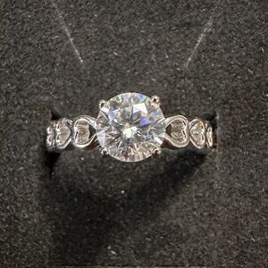 Elegant Size 6 Silver Ring with Heart Accents